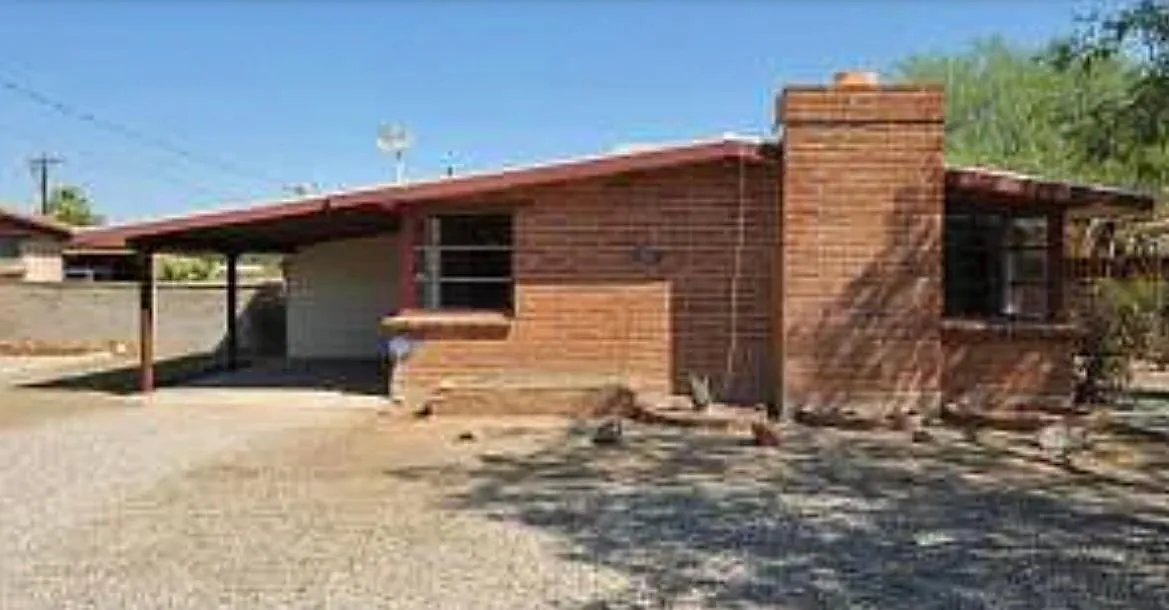 3 bed, 880 sqft, $1,750 — Photo 2