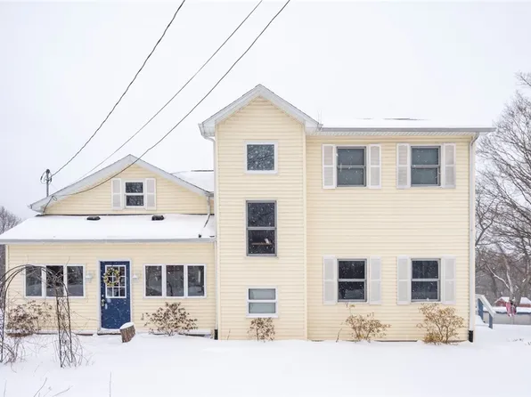 3818 Center St, Livonia, NY 14487