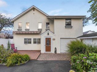 125 Nassau Ave, Freeport, NY 11520