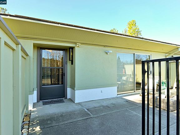 3rd image of 1100 Leisure Ln APT 1