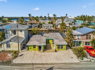 2606 2nd St, Matlacha, FL 33993