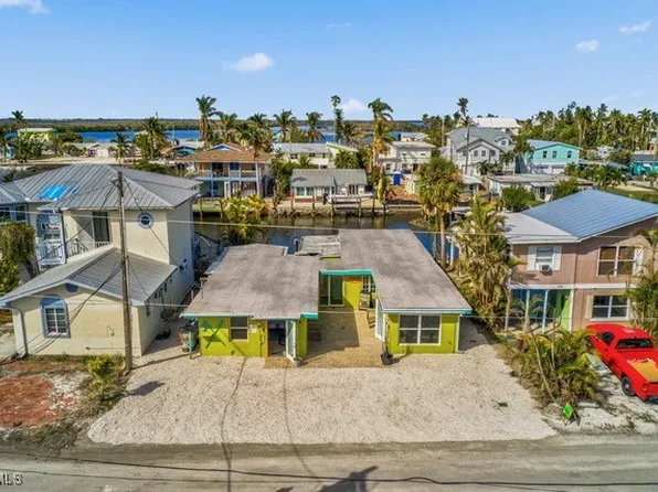 2606 2nd St, Matlacha, FL 33993