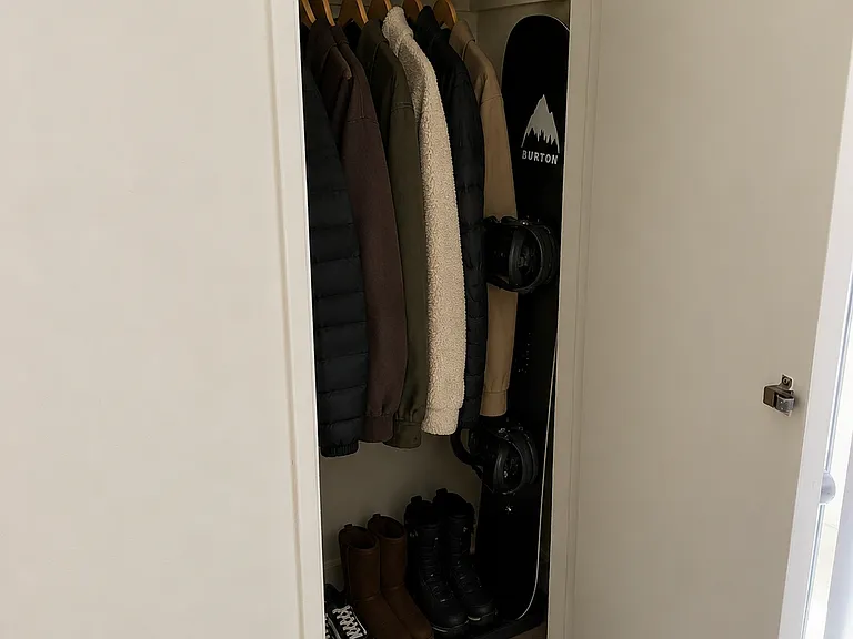 1225 Barry Ave #7 — Photo 8