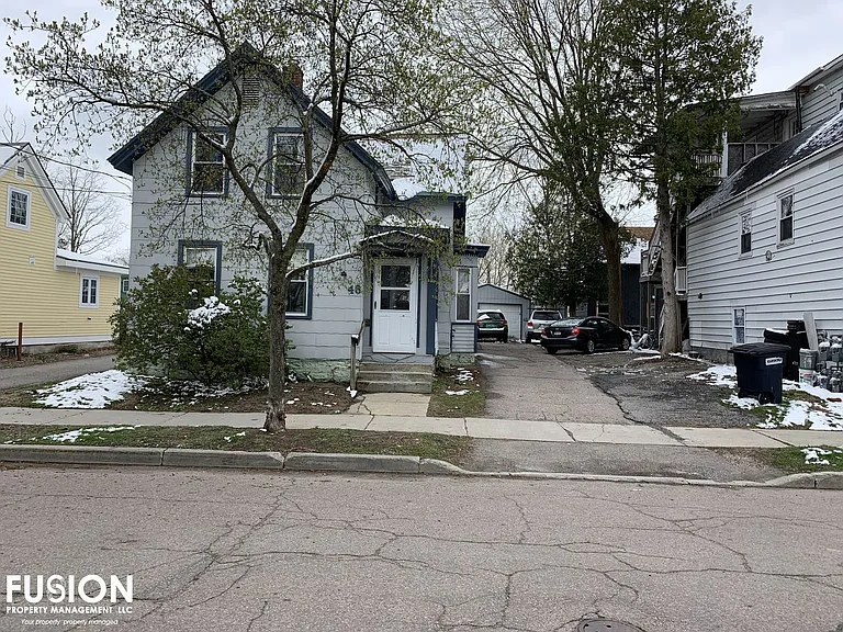 46 Lafountain St — Photo 16