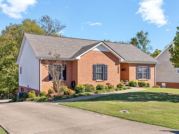 2nd image of 1377 Ambleside Dr