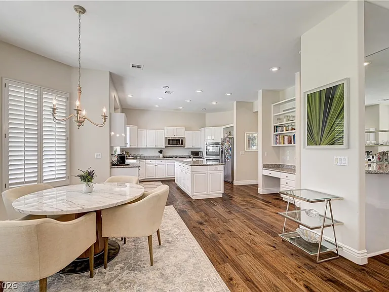 8901 Robinson Ridge Dr — Photo 23