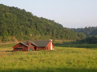 539 Waterloo Creek Dr, Dorchester, IA 52140