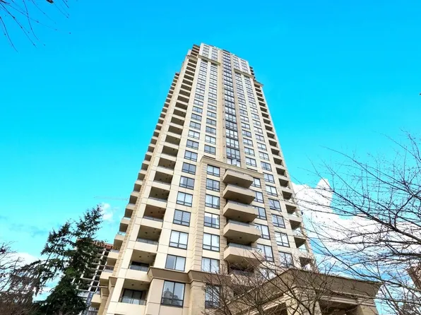 4333 Central Blvd #2102, Burnaby, BC V5H 4W8