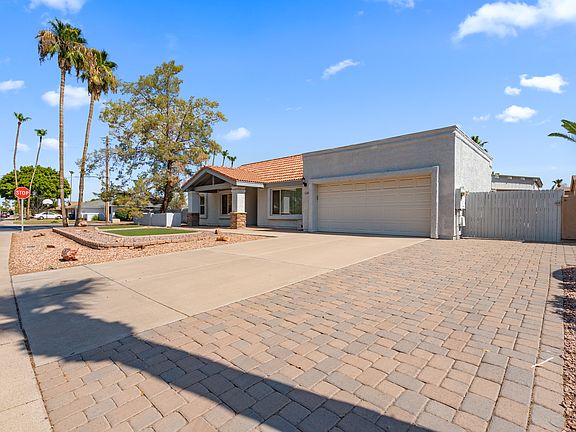 3rd image of 1849 E Manhatton Dr #6