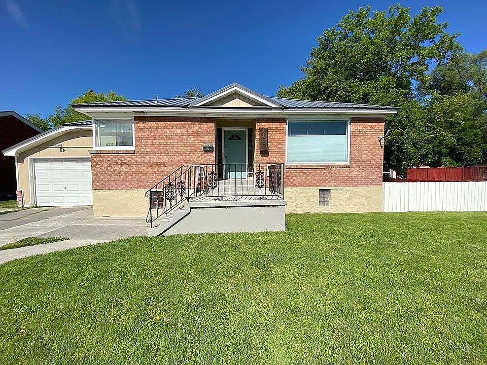 1st image of 1065 Ada Ave