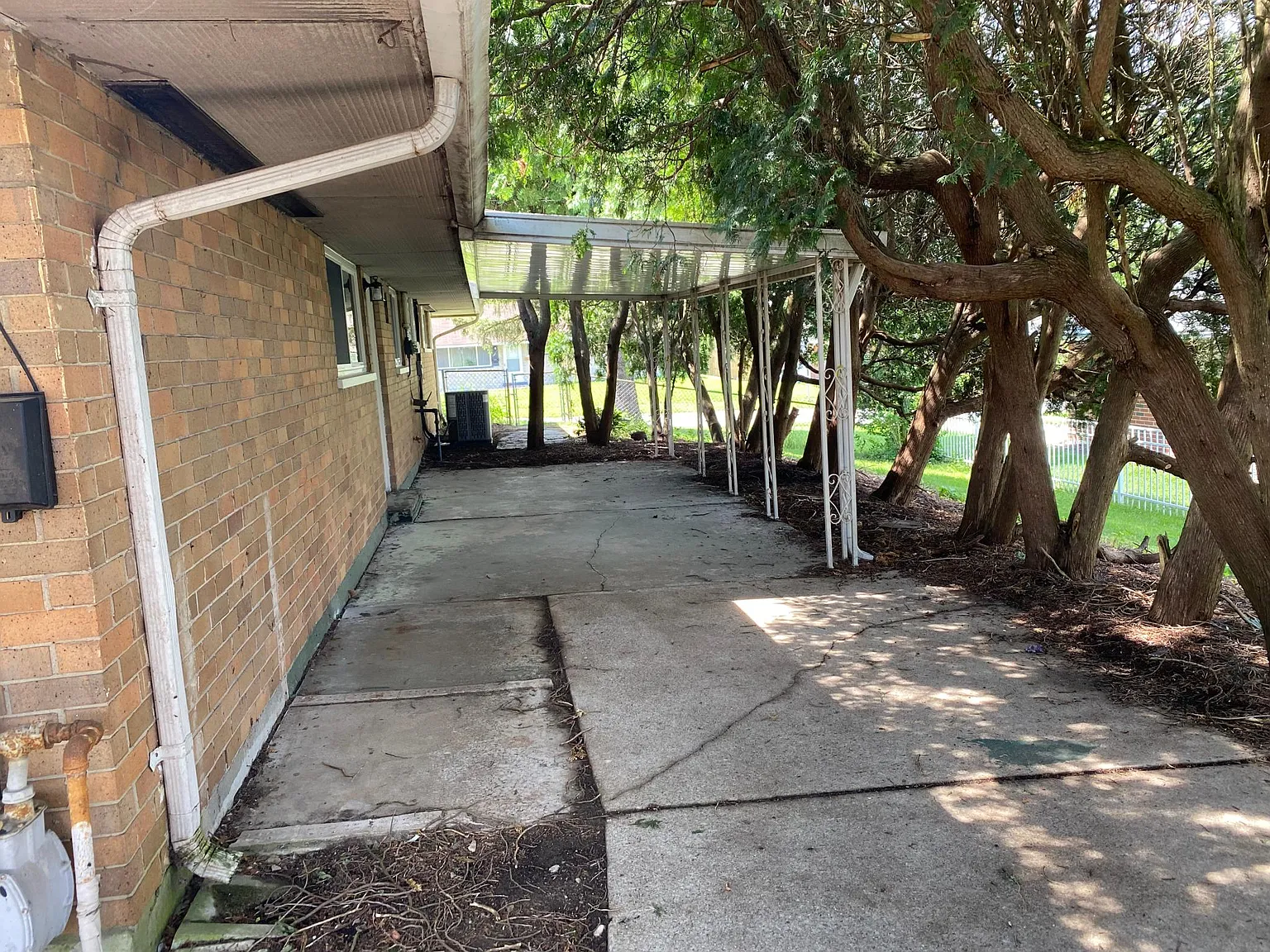 3 bed, 1404 sqft, $1,650 — Photo 4