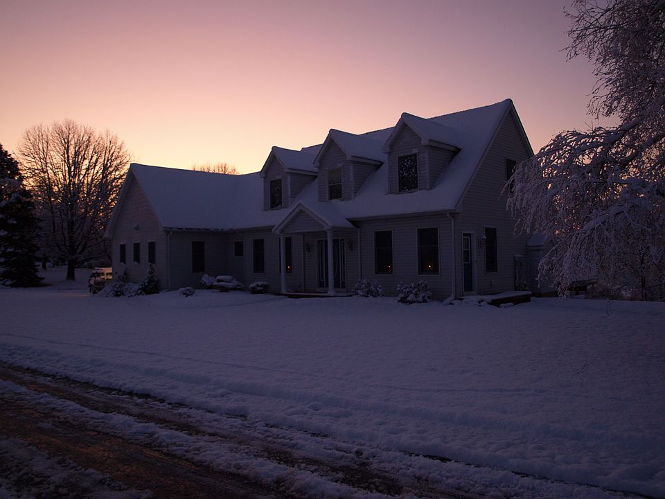 2nd image of 4684 Penn Hill Dr