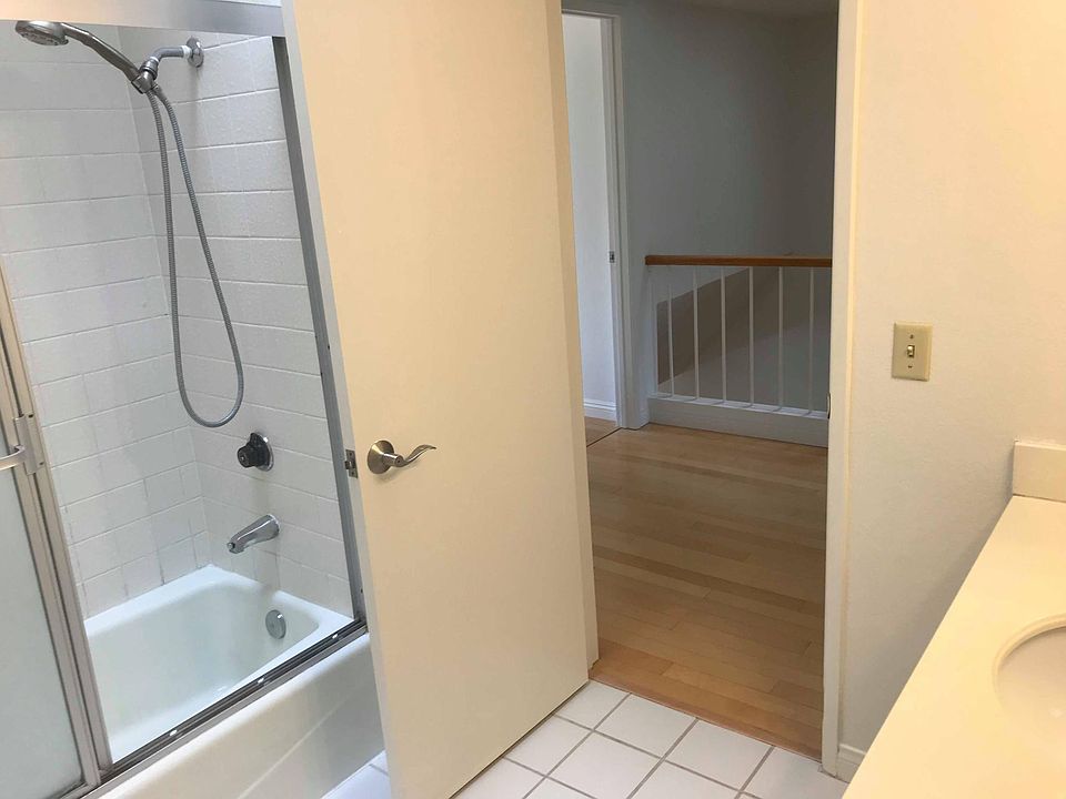 1st image of 525 S Almansor St