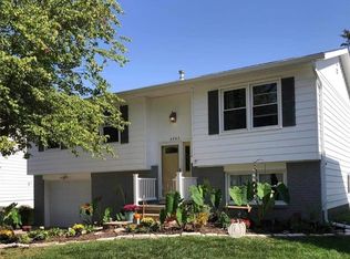 2562 Redlich Ct, Decatur, IL 62521