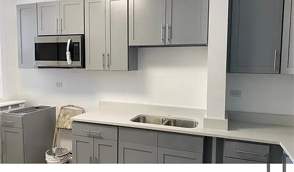 5 bed, 2000 sqft, $2,300 — Photo 3