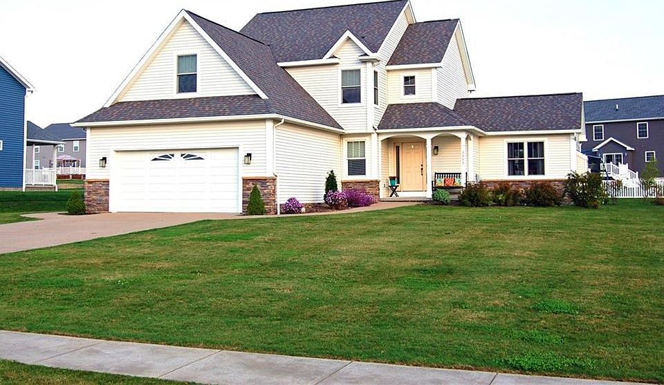 1st image of 2699 N Shelby Dr