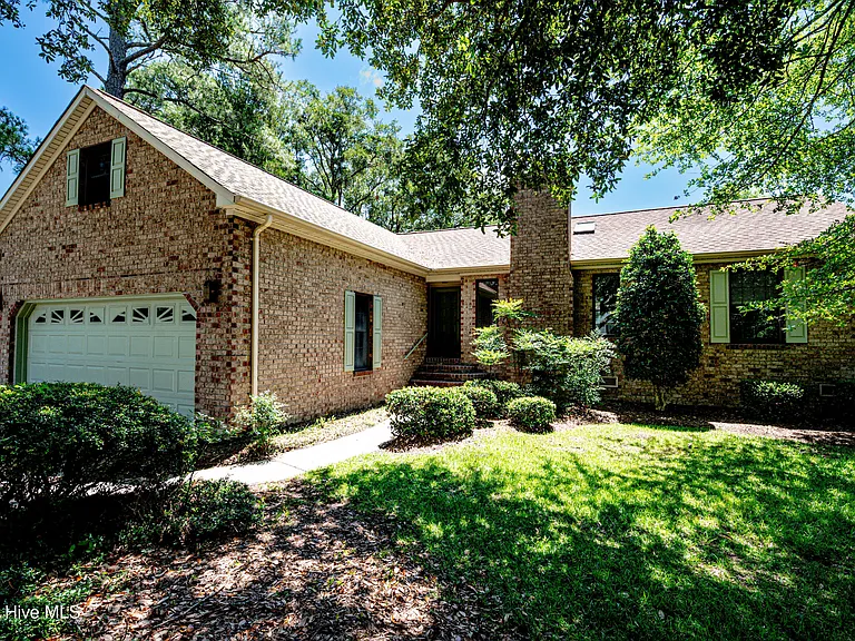5722 Gondolier Dr — Photo 1