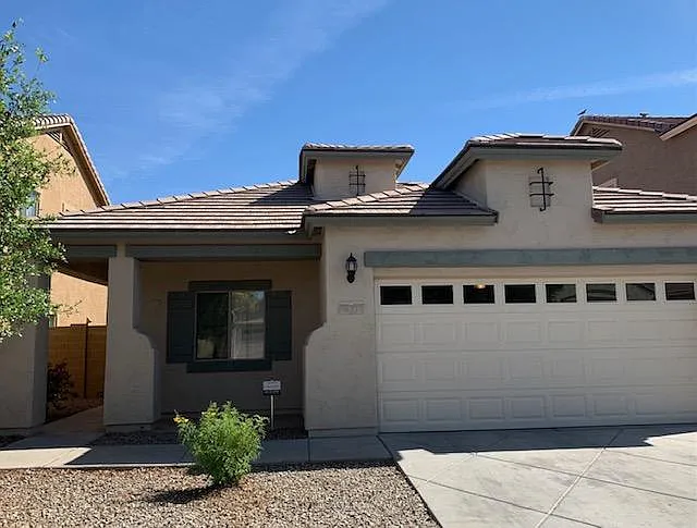 5245 W Shumway Farm Rd — Photo 1