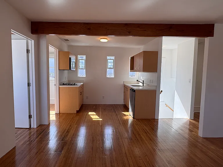 1413 Abbot Kinney Blvd #B — Photo 2
