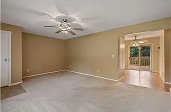 3319 Donald Ave — Photo 2