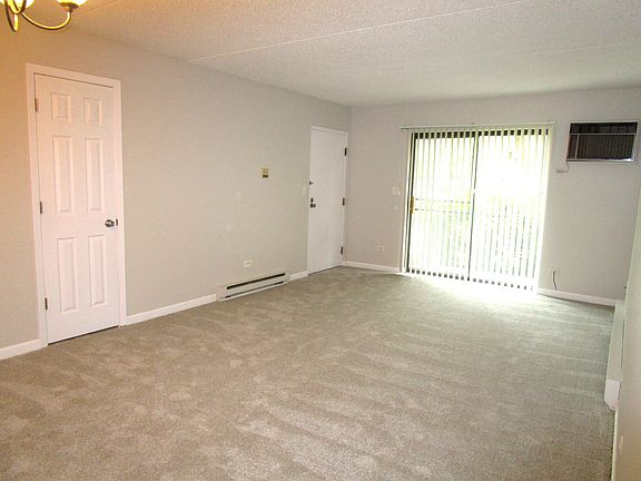 4th image of 232 Klein Creek Ct APT 1A