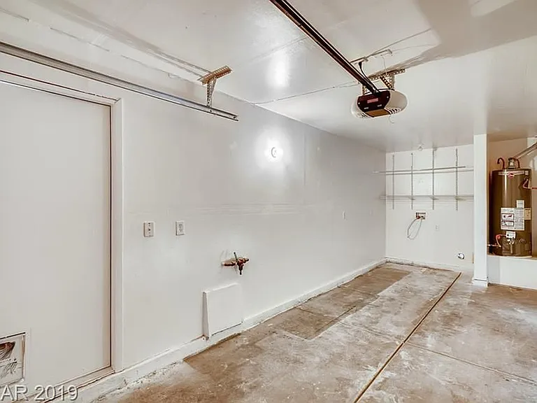 2446 El Valle St — Photo 16