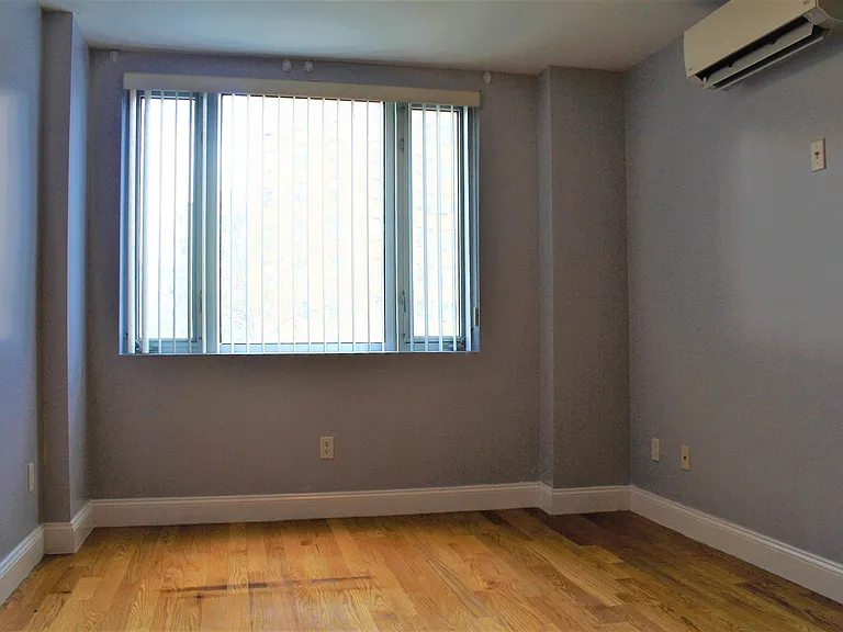 13215 41st Ave #4C — Photo 10