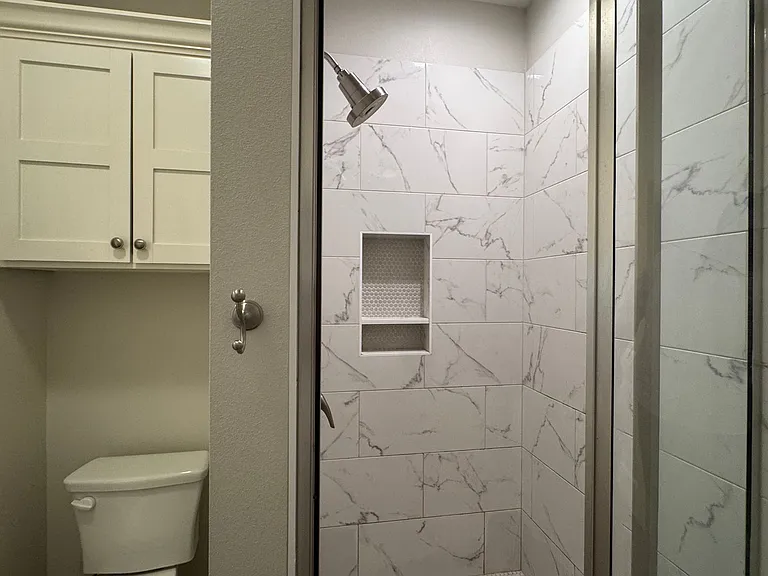 3704-3784 Cottage Park Cir — Photo 23