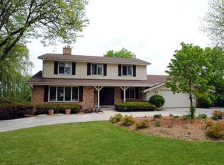 13400 Commons Dr, Brookfield, WI 53005