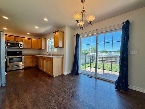 5th image of 4608 Garnet Way