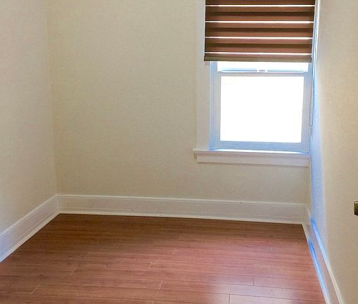 2nd image of 2306 S La Salle Ave
