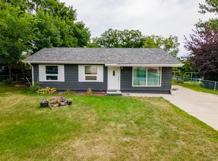 1930 9th St NW, Minot, ND 58703
