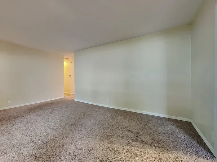 4 bed, 2.0 bath, 1928 sqft, $1,995 — Photo 4