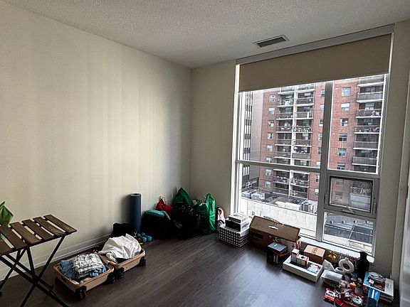 2nd image of 98 Lillian St #415