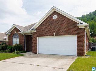 1143 Castlemaine Dr, Birmingham, AL 35226