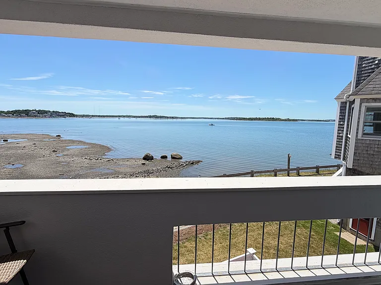 1 Commodore Ct #201 — Photo 19
