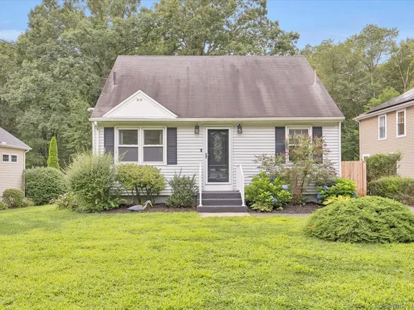 185 Porter Avenue, Middlebury, CT 06762