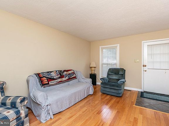 4th image of 8504 Ramort Dr #33C