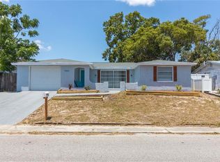 9401 Rainbow Ln, Port Richey, FL 34668