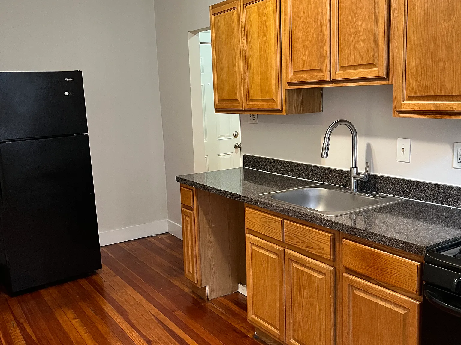 1 bed, 600 sqft, $1,200 — Photo 1