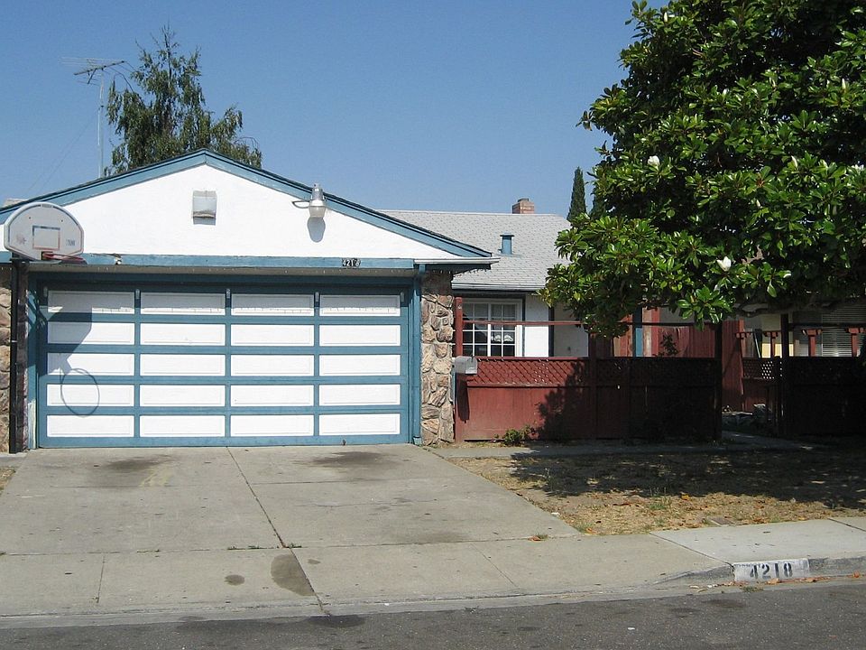 1st image of 4218 Queen Anne Dr