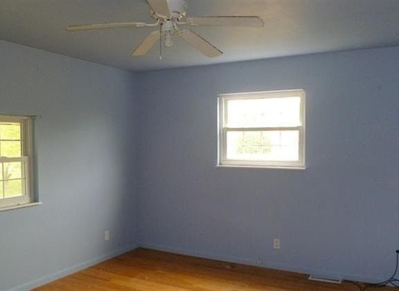 4th image of 5107 Kingsford Dr