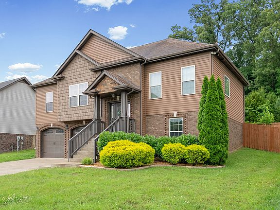 3rd image of 1284 Viewmont Dr