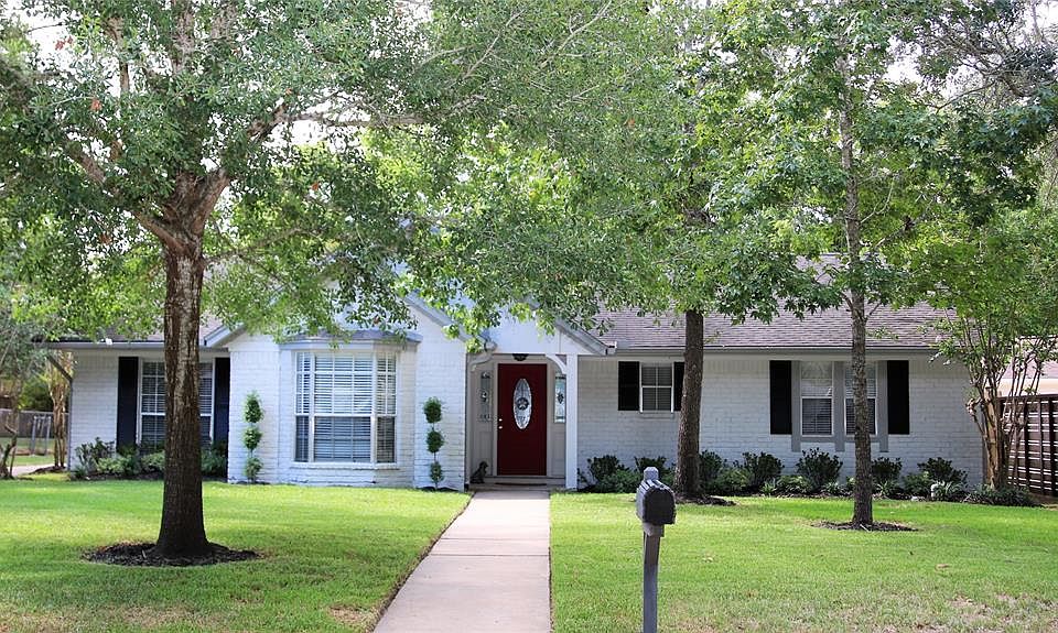 1st image of 1908 Aggie Ln