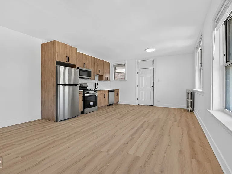 6310 N Artesian — Photo 23