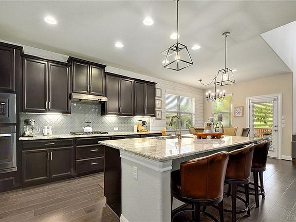 3rd image of 16000 Villa Frontera Dr