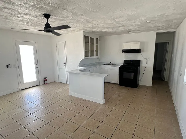6104 Chia Ave — Photo 6