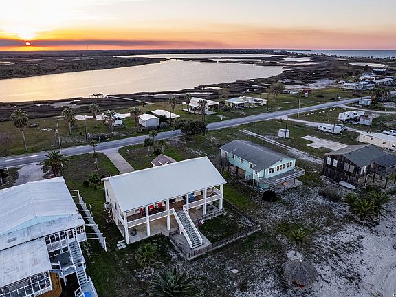 4th image of 1565 N Ocean Dr