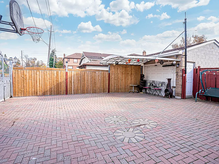 641 Caledonia Rd #BASEMENT — Photo 25