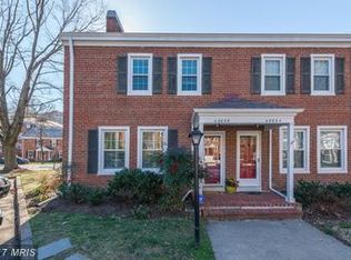 4885 28th St S #B, Arlington, VA 22206